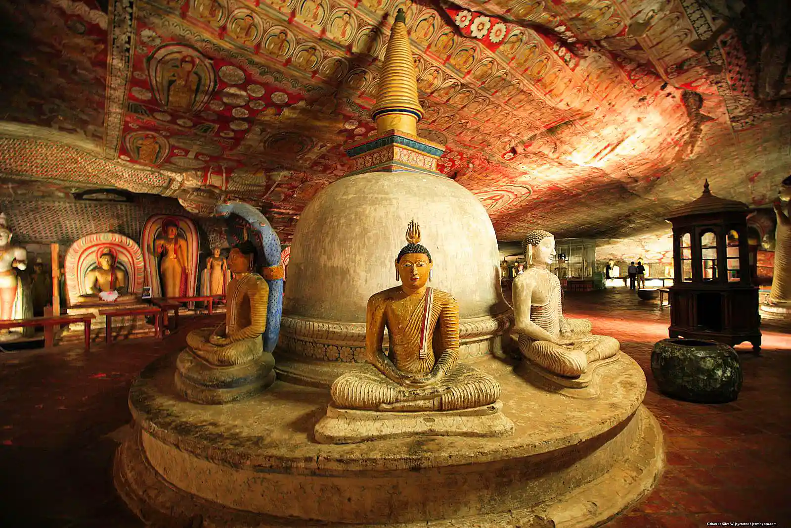 20090809-Dambulla-YE0M4760-2009-08-092